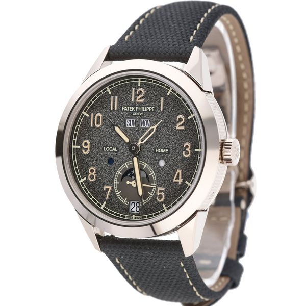 Patek Philippe Complications 5326G-001